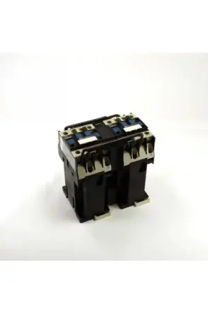 TELEMECANIQUE - LP2-D0901BD - Contactor, reversing. Dual 3P 24VDC. Price Cut