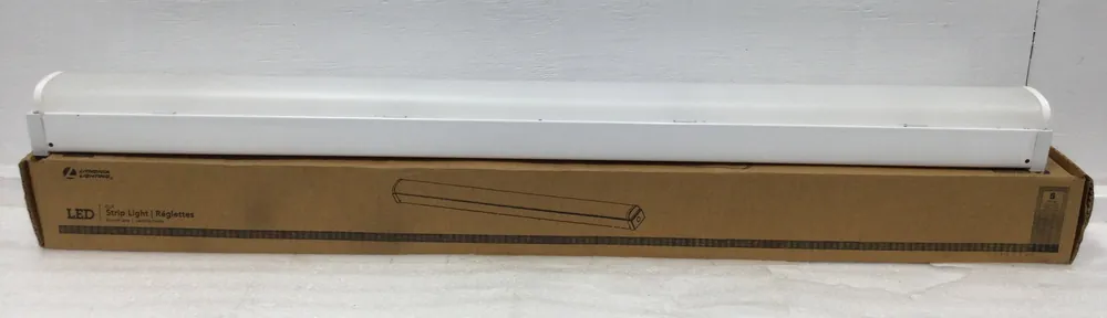 Free Shipping Lithonia Lighting CLX L48 4000LM SEF RDL MVOLT GZ10 35K 80CRI WH 4' LED Light